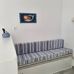 Kelly's Apartment Chrisi Akti (Paros)