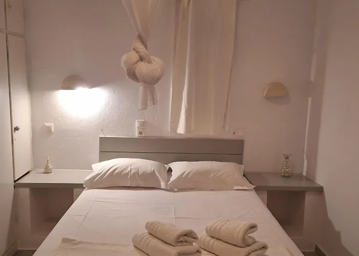 Kelly's * Chrisi Akti (Paros)