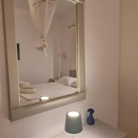 Kelly's * Chrisi Akti (Paros)