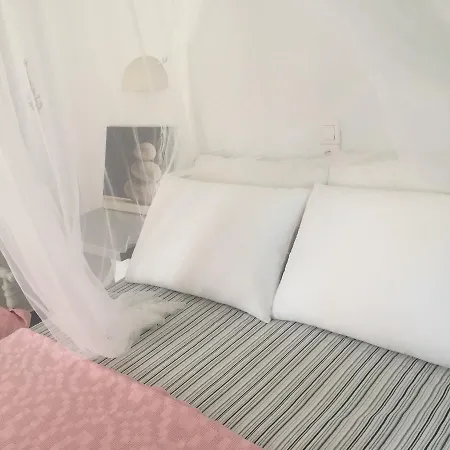 Kelly's * Chrisi Akti (Paros)